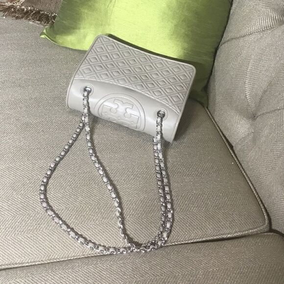 TORY BURCH FLEMING QUILTY CROSSBODY BAG - Picture 13 of 16